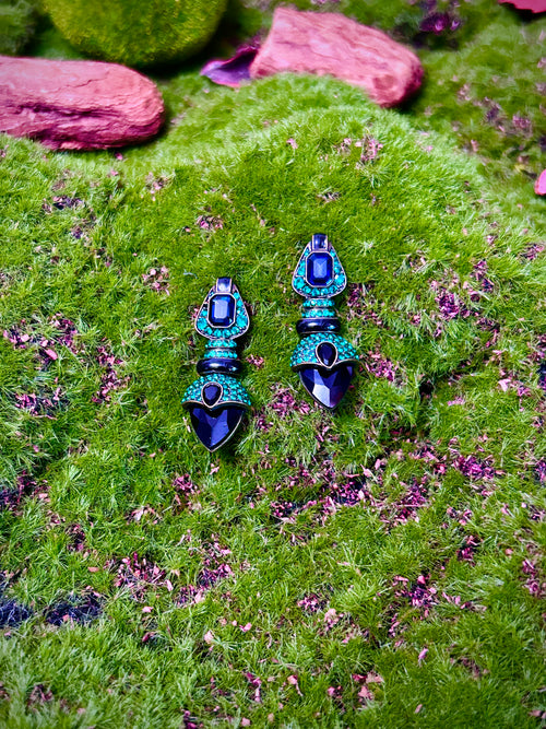 Emerald Gaze Earrings
